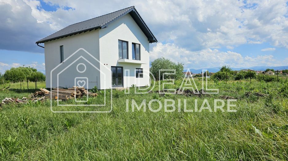 Casa Individuala Moderna cu 265 mp de curte, Sura Mica - Poză 10