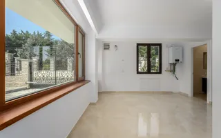 Vilă de inchiriat renovata recent, 1000 mp teren,  terasa de vara - Poză 11