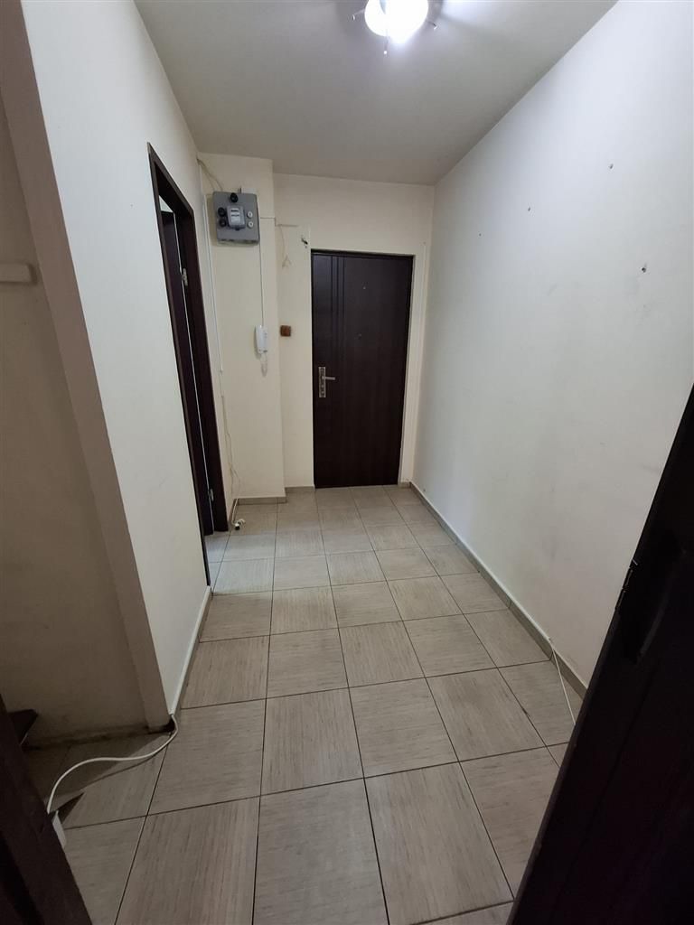 Favorit-Gh Lazar 3 camere parter cu centrala proprie - Poză 10