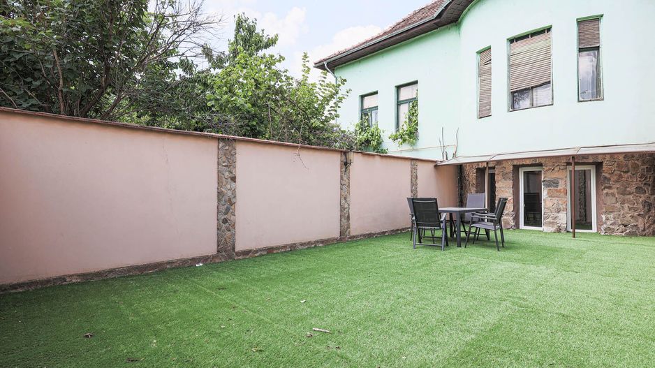 Apartament 95 mp pe Iuliu Maniu la casă, curte proprie inchisa - Poză 8