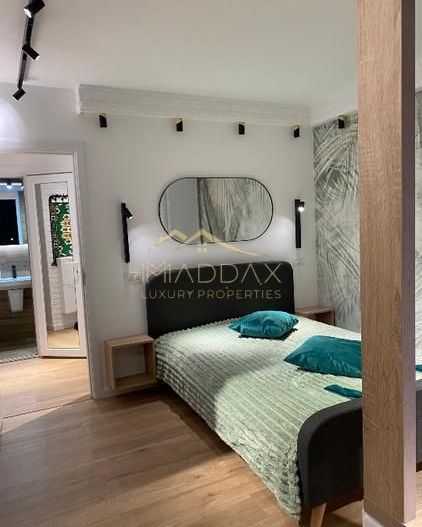 Ultra-central Premium | 2 camere Sala Palatului | Proaspăt renovat |Mobilat NOU - Poză 6