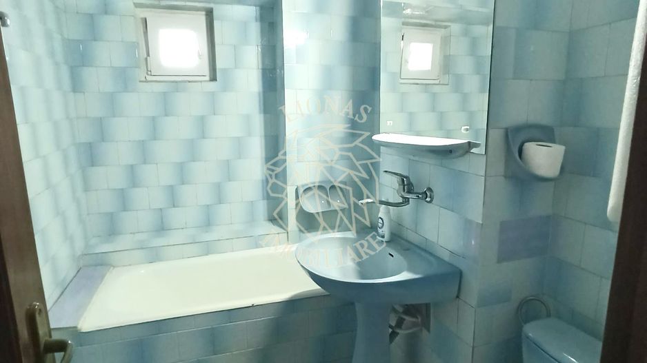 Apartament decomandat 3 camere 72 mp+spatiu depozitare 30 mp-Central - Poză 6