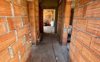 Casă Tip Duplex | 4 Camere | 2 Balcoane | Terasă | Șura Mică - Poză 2