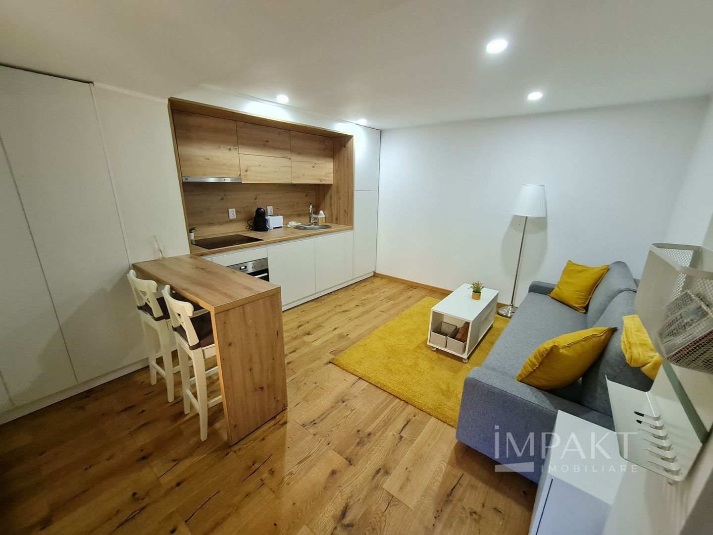 Hasdeu - Apartament modern cu utilități incluse - Poză 1