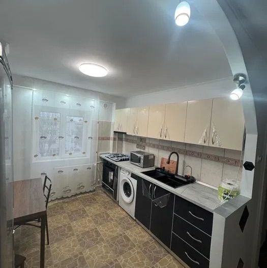 AP. 2 CAMERE RAHOVA, LOC PARCARE, MOBILAT MODERN, BLOC REABILITAT - Poză 5