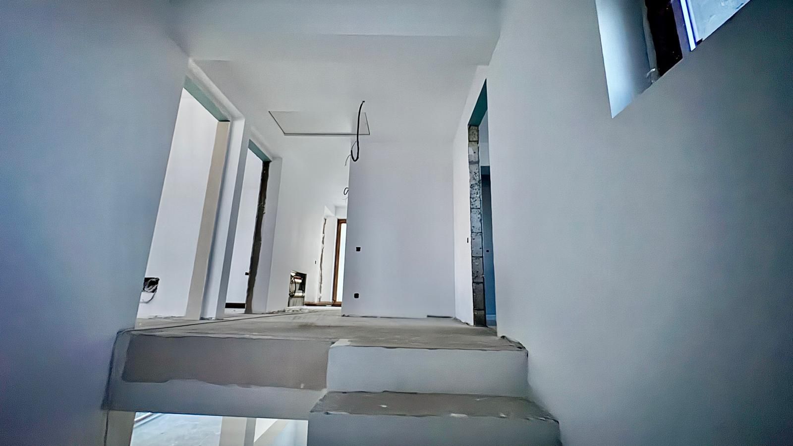 Casa duplex cu 2 locuri de parcare - Poză 14