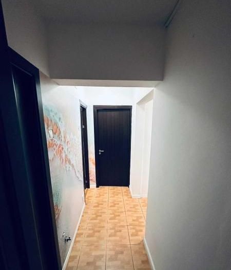 APARTAMENT RENOVAT 4 CAMERE PARTER BLOC REABILITAT APUSULUI - Poză 3
