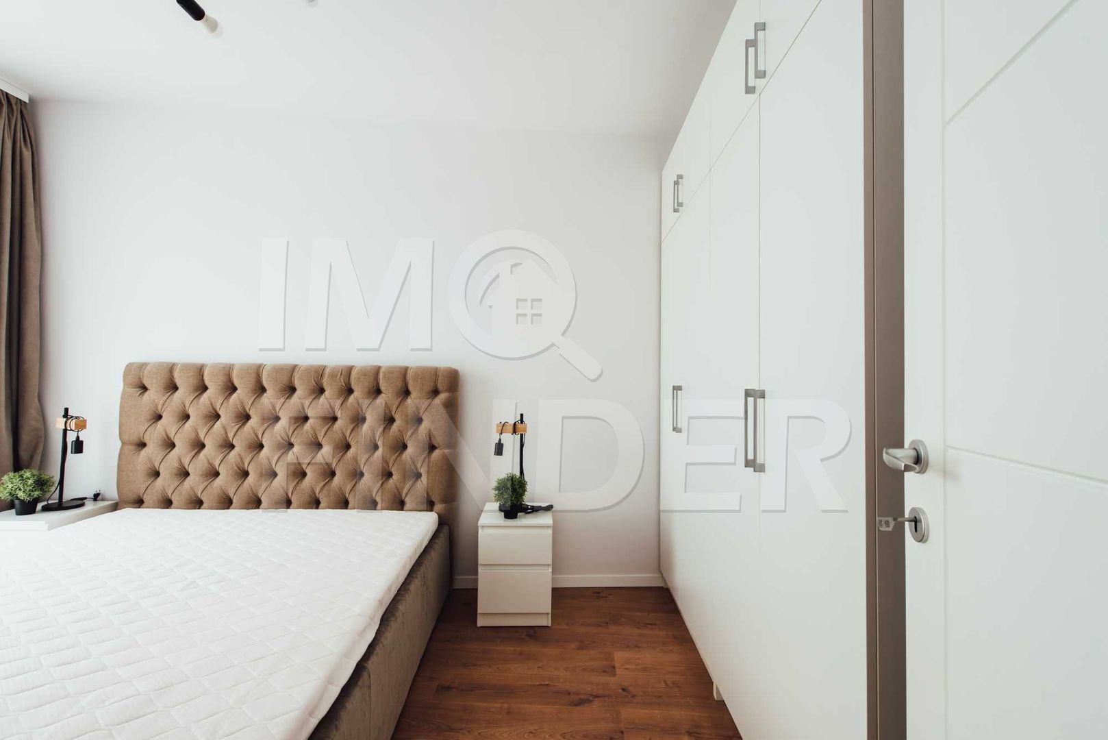 Apartament zona semicentrala de 3 camere, imobil nou, garaj - Poză 3