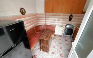 Casa 63mp- 2 Camere-Curte 65mp- Centrala Termica-AC-Zona Autogara - Poză 5
