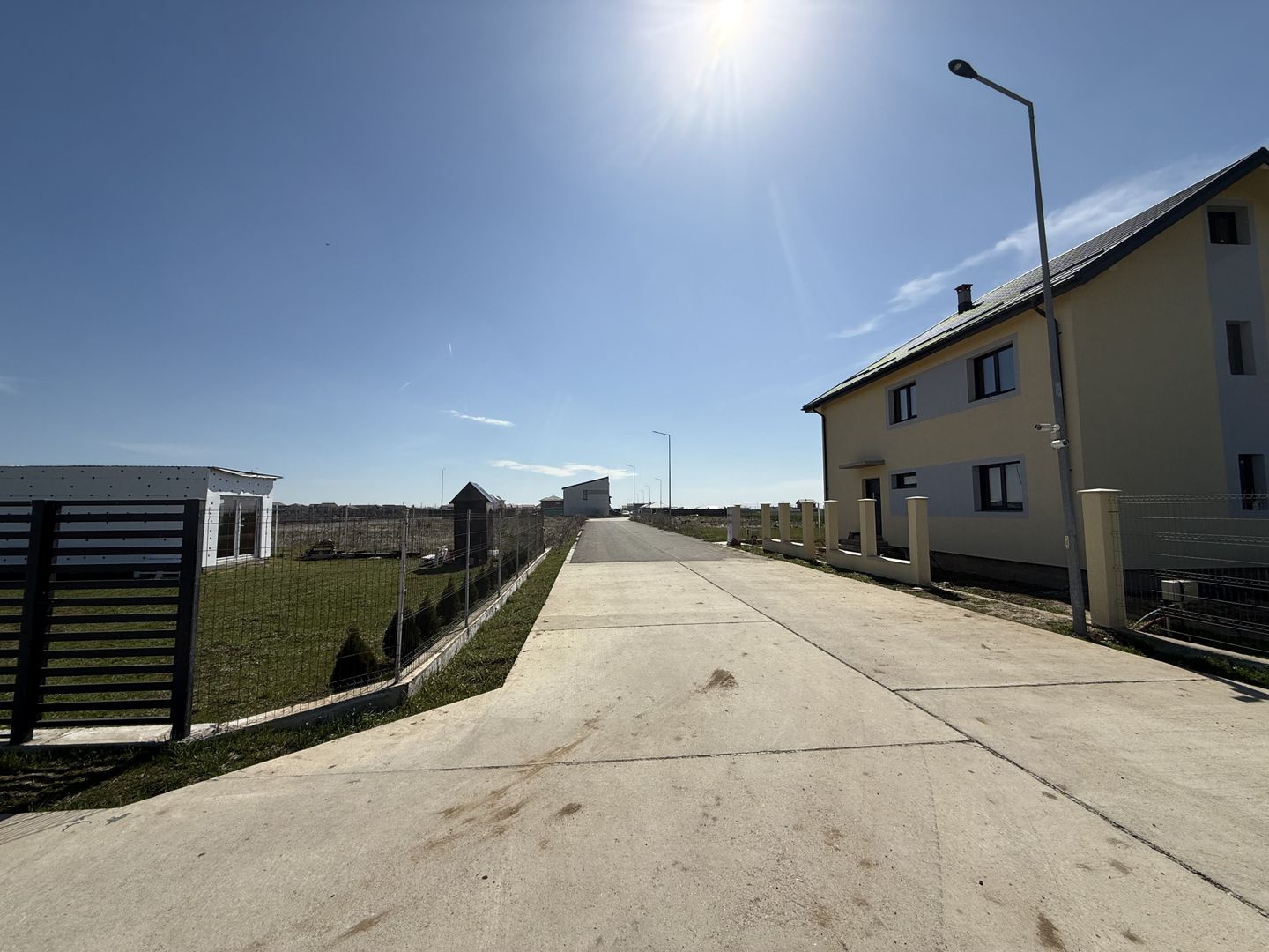 Teren 500mp ideal locuinta individuala sau duplex - Poză 6