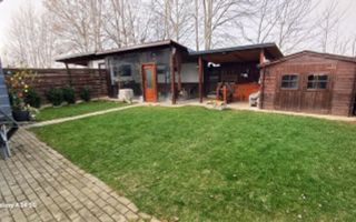 Casă de vânzare în Zăvoi – confort, spațiu și intimitate - Poză 1