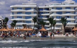 Studio in prima linie 32 mp  Et. 5/6  An 2000  Mamamia Zev Mediteraneo - Poză 12