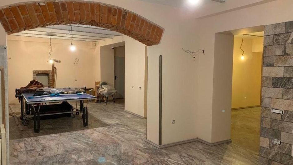 Vila cu 21 camere la Km. zero -Birouri - Poză 10