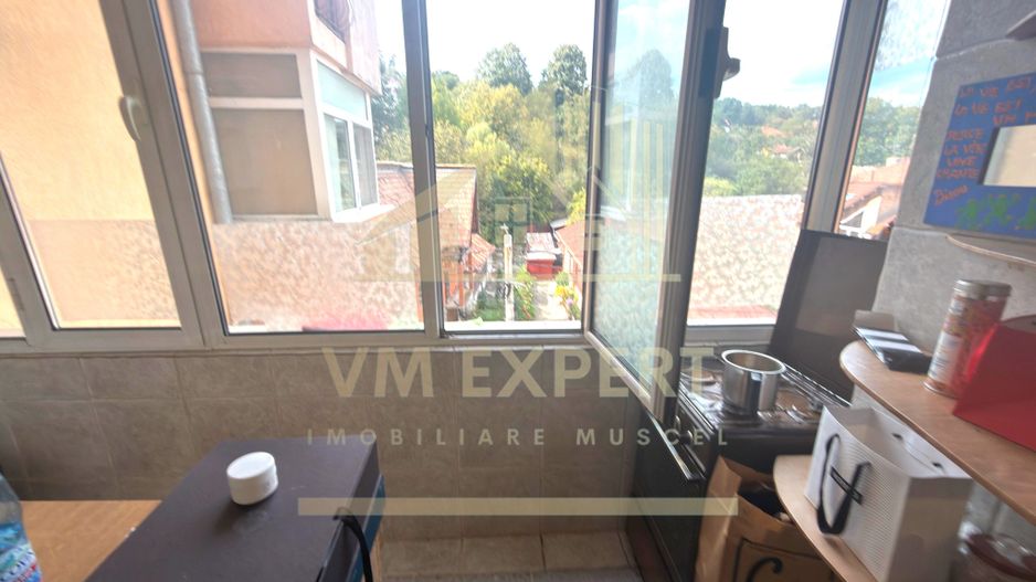APARTAMENT 4 CAMERE ETAJ 3 CENTRU PRIMĂRIE CAMPULUNG - Poză 13