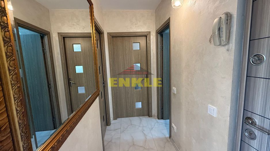 De inchiriat apartament cu 3 camere, zona Unirii. - Poză 10