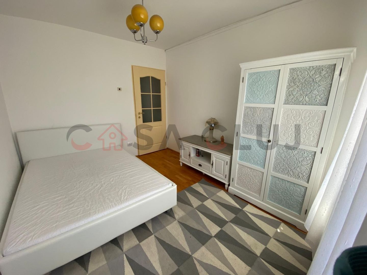 Decomandat - 2 balcoane - Centrala Proprie - Zona Piata Zorilor - Poză 1