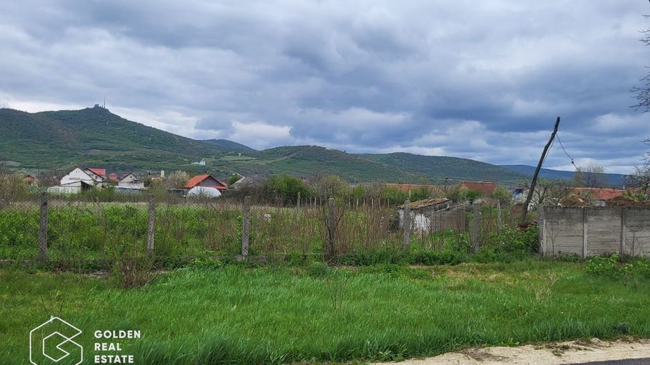 Teren intravilan, comuna Siria - Poză 5