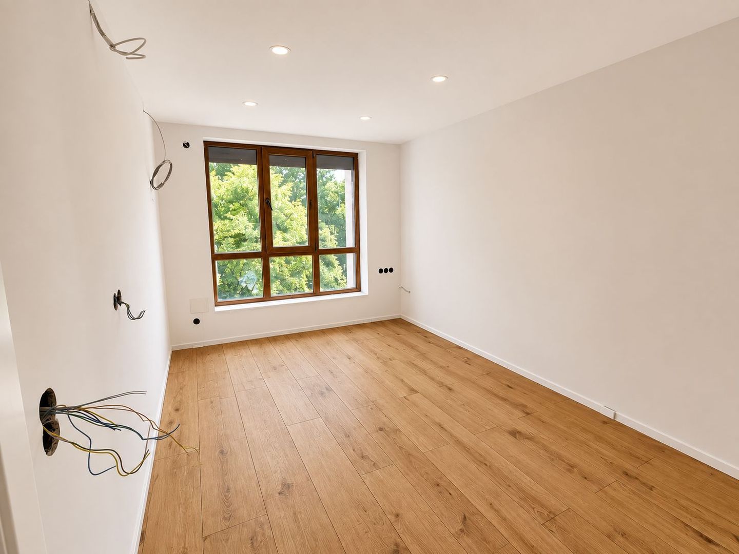 # Apartament renovat integral, Satu Mare zonă centrală, etaj 3/4 - Poză 3