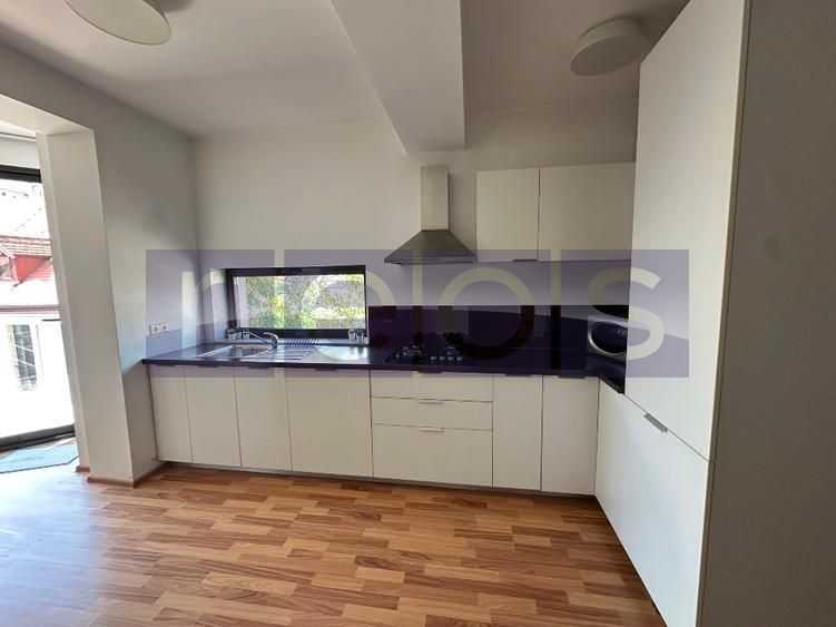 Apartament premium, 3 camere, 2 balcoane, ultracentral – Direct de la proprietar - Poză 3