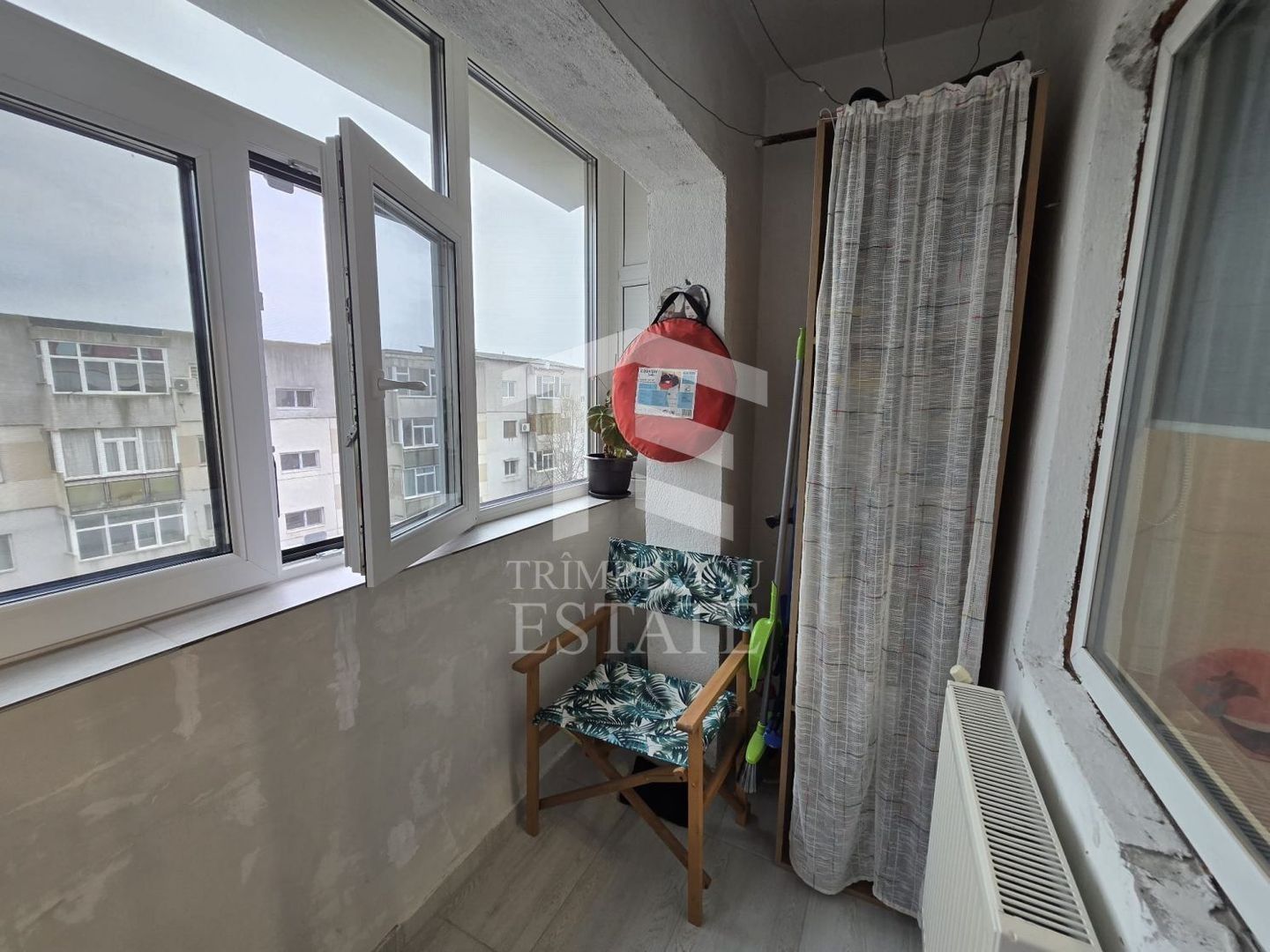 INEL I - Apartament cu centrala pe gaz, loc de parcare si pod de 60 mp - Poză 36