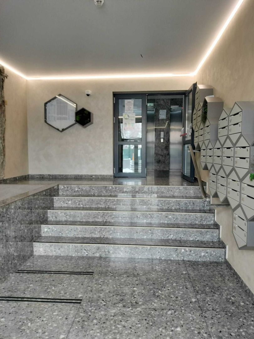 Studio Mihai Bravu - Poză 6