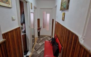 Apartament cu 3 camere de vanzare - Poză 4