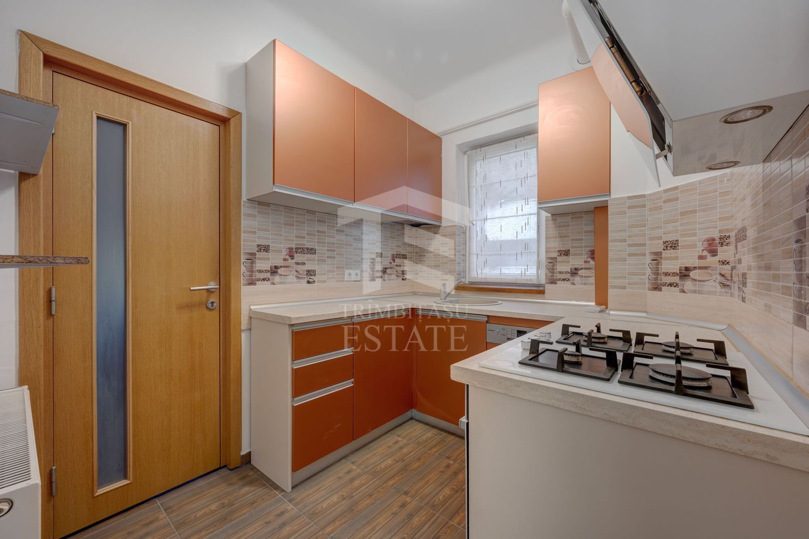 2 Apartamente  in Vila 5 Cam Metrou Basarab Gara de Nord - Poză 13