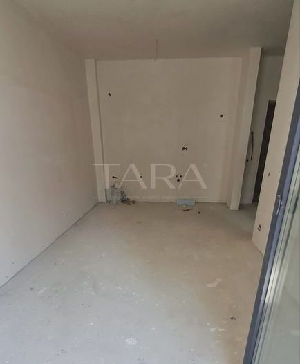 Apartament 2 camere semifinisat, cu balcon 10 mp – zona Bulgaria - Poză 1