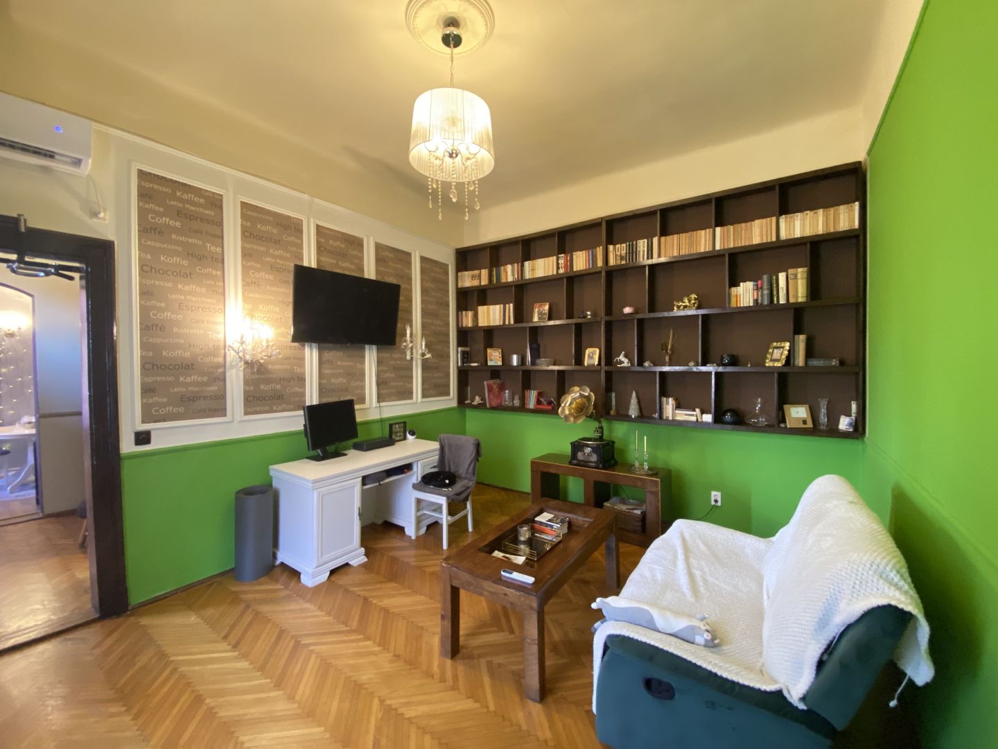 Apartament Renovat, 2 Camere, Etaj 2, Parcare, Zona Iosefin, COMISION 0 - Poză 7