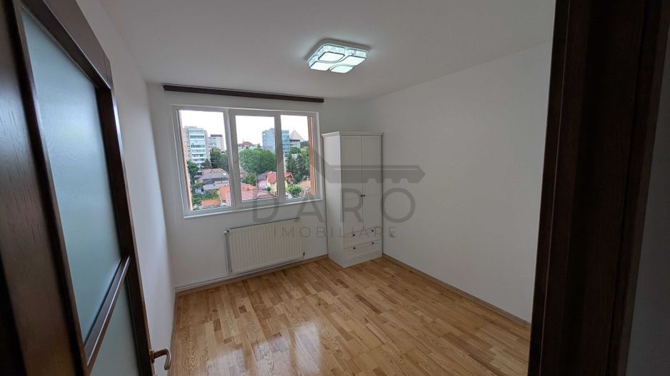 🏡 Apartament de închiriat – 3 camere decomandat - Poză 3