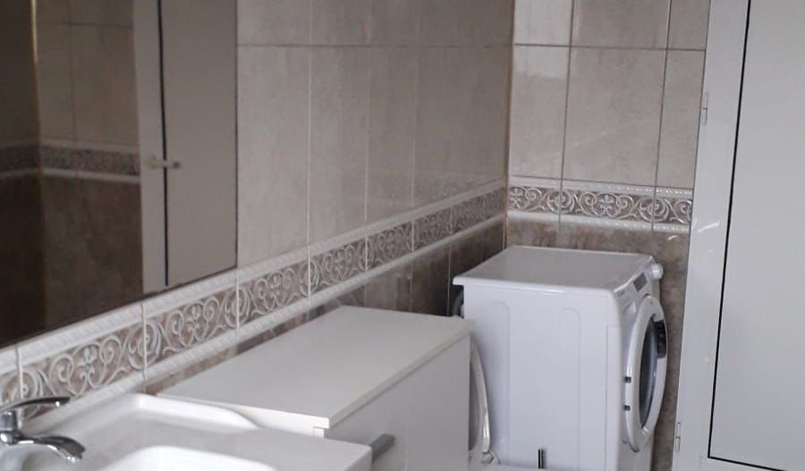 De inchiriat apartament cu o camera, centru, etaj 1, 400 E - Poză 3
