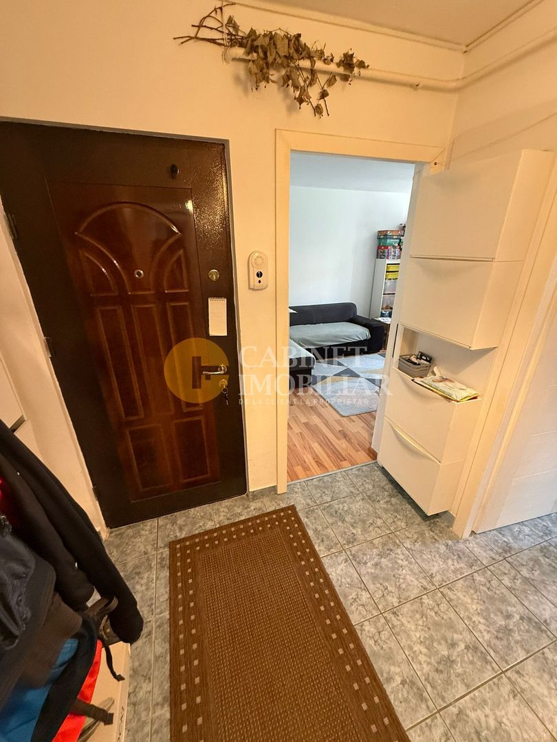3 Camere Decomandat - Etaj 2  - Zona Galata/ Biserica Galbena - Poză 7