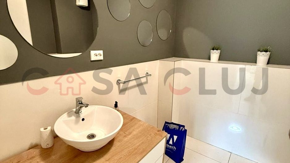 Lucrezi de acasa? Acest apartament cu terasa proprie poate fi ideal pentru tine - Poză 4