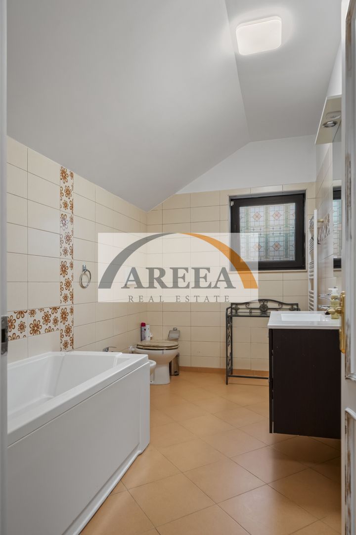 Vilă de închiriat în Pipera – Drumul Negru, ideal familie, curte mare - Poză 30