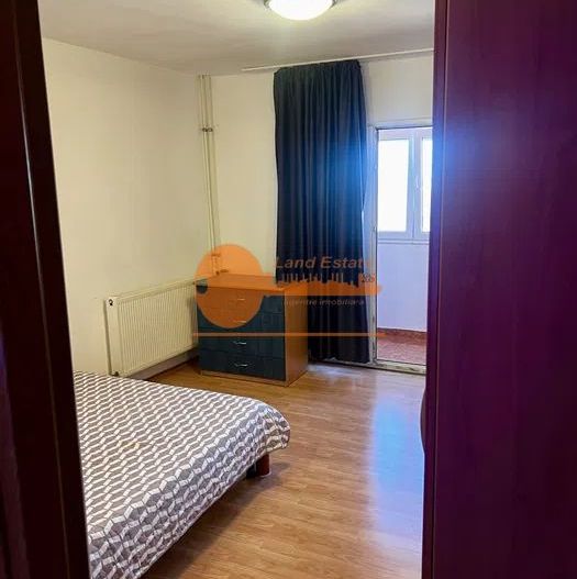 Apartament cu 3 camere 5 minute de Metrou Pacii - Poză 1