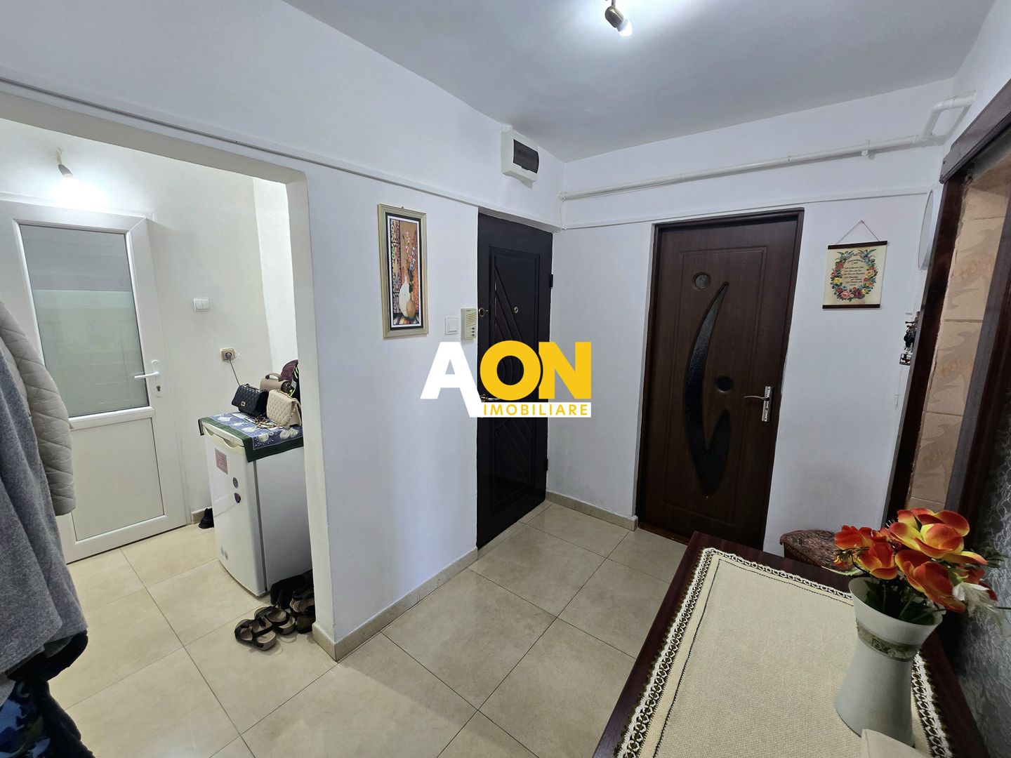 Apartament 3 Camere, 2 Bai, cu Balcon - Poză 16