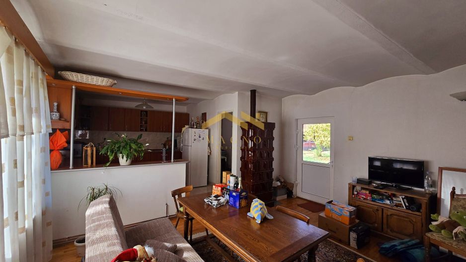 Casa de vanzare cu teren mare pe Ady Endre Aradul nou - Poză 17