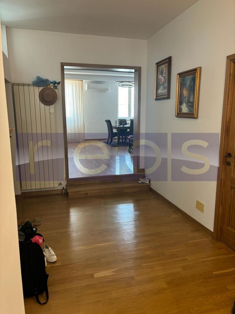 APARTAMENT DEOSEBIT DE VÂNZARE 5 CAMERE | VILA | ZONA CENTRALĂ - Poză 5