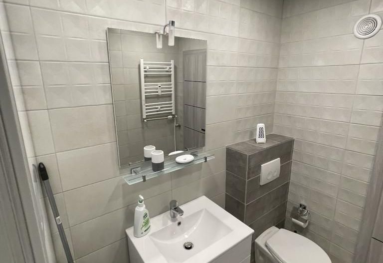 Apartament în Bucuresti - Poză 15