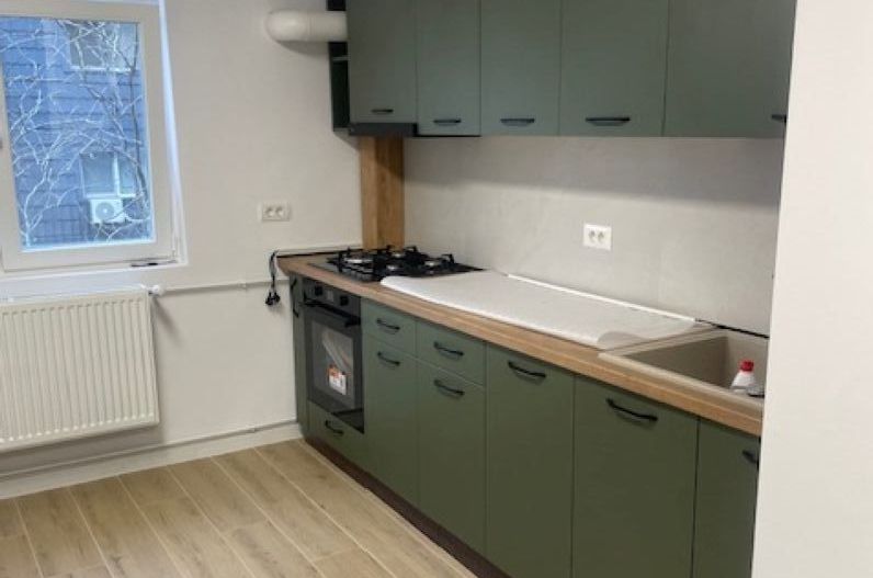 De Închiriat Apartament 2 camere  zona 13 Septembrie - Poză 4
