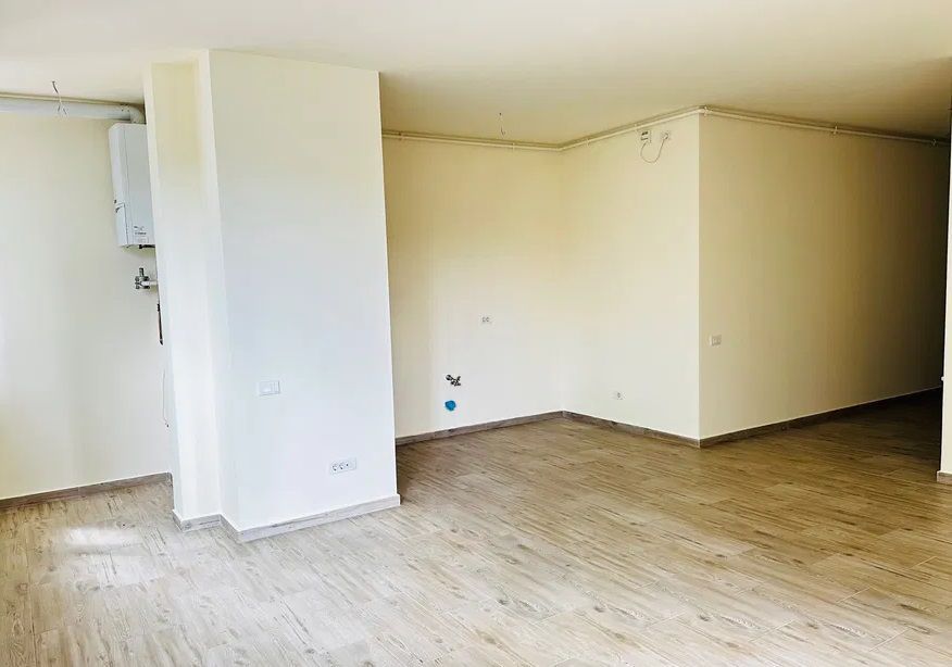 Inchiriem apartament 2 camere cu doua bai nemobilat - Poză 4