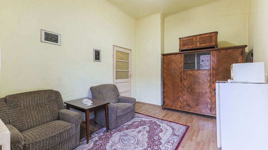 2 apartamente, 1 etaj, o oportunitate rară – ultracentral - Poză 9