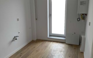 Apartament de vanzare, 3 camere, boxa inclusa, parcare. - Poză 2