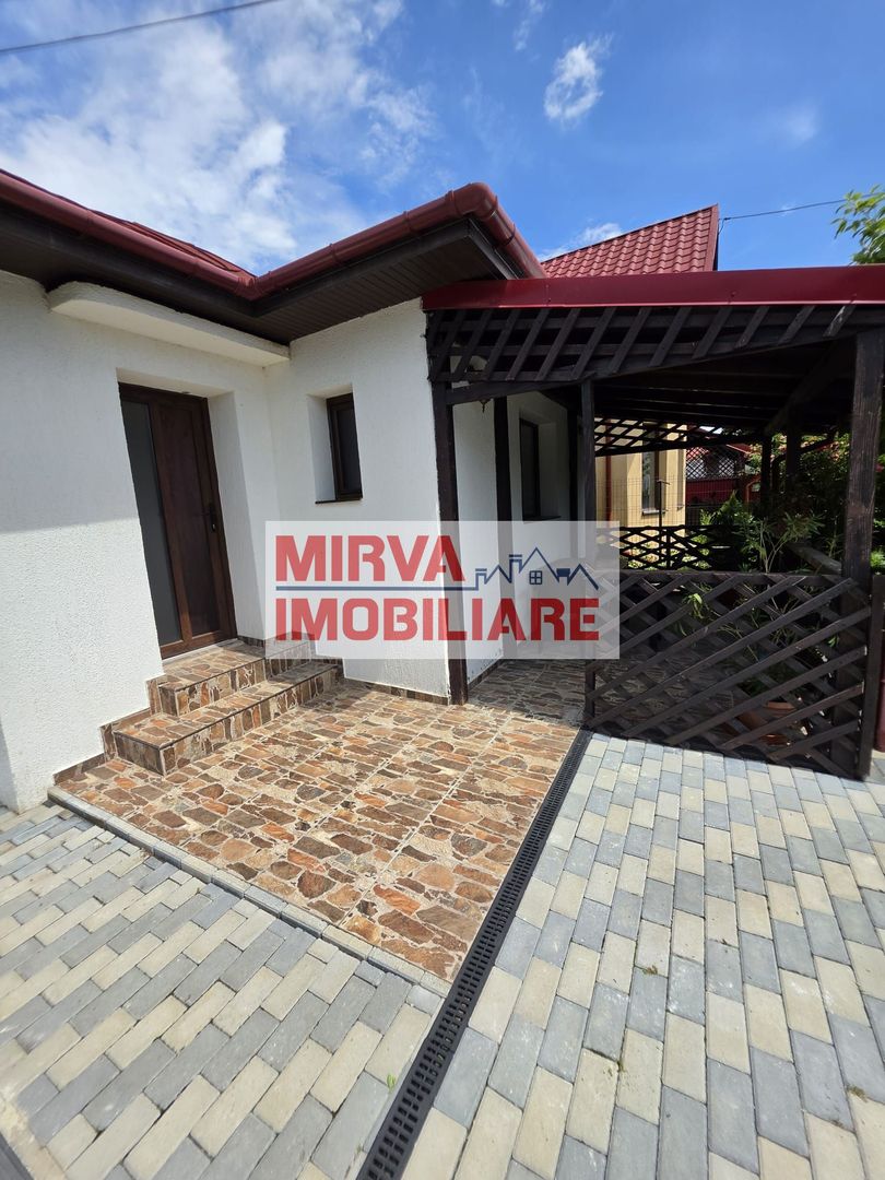 🏡 Casă renovată cu 6 camere, teren 557 mp – Berceni, Prahova - Poză 2