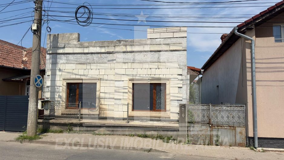Casa individuala | De renovat | 150 mp | 370 mp teren | Lipoveni - Poză 1
