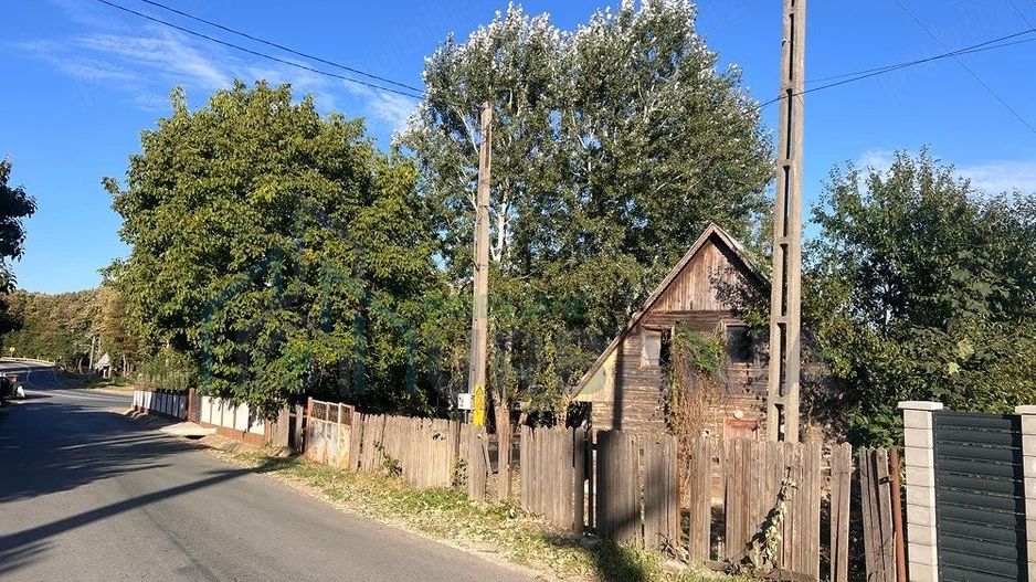 Teren 500 mp cu cabană în Paun - Poză 3