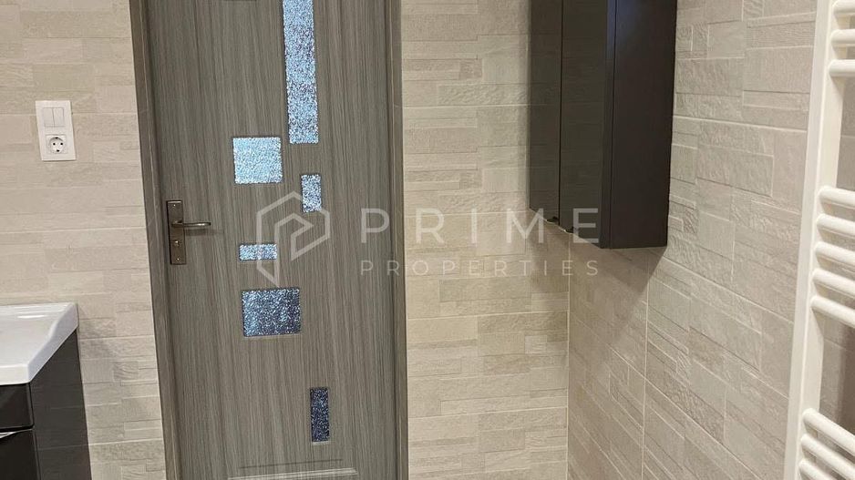 Casa cu front stradal,  7 Noiembrie, ideala clinica/cabinet/locuinta - Poză 8