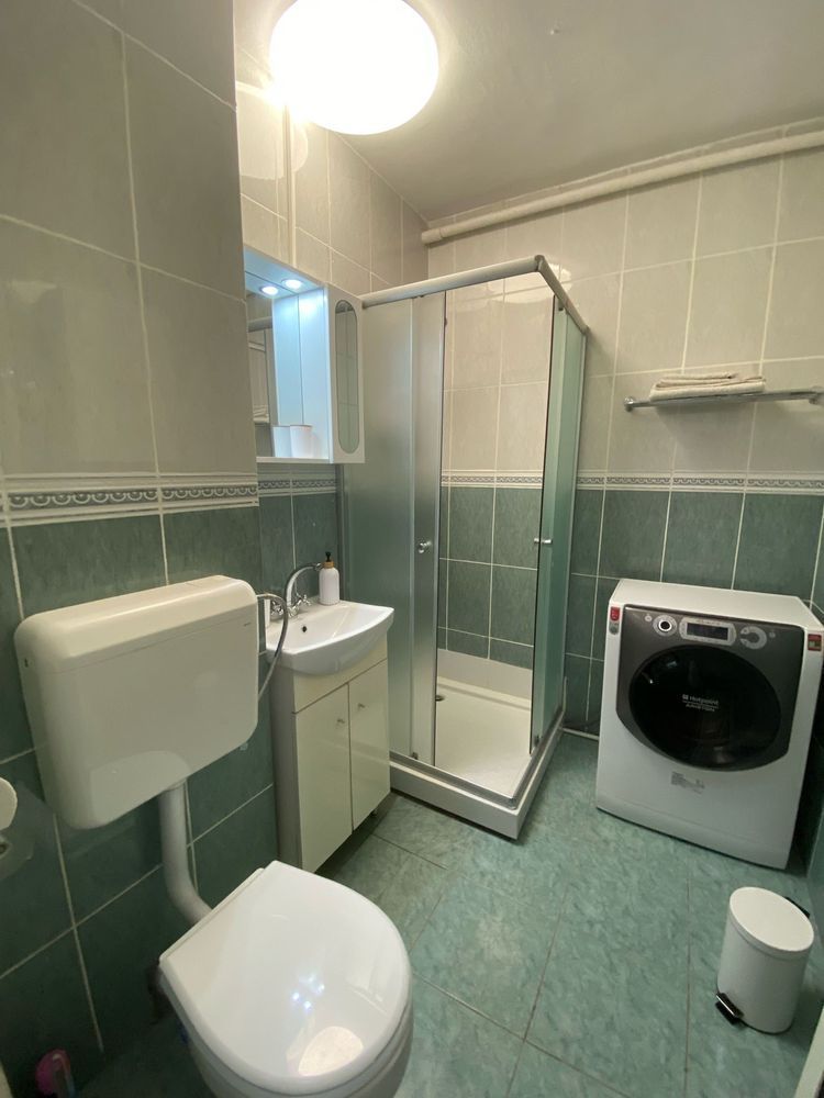 Garsoniera renovata, mobilata si utilata - Poză 3