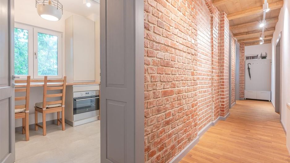 Locuință de 71 mp renovată integral și complet utilată, în casă - Poză 8