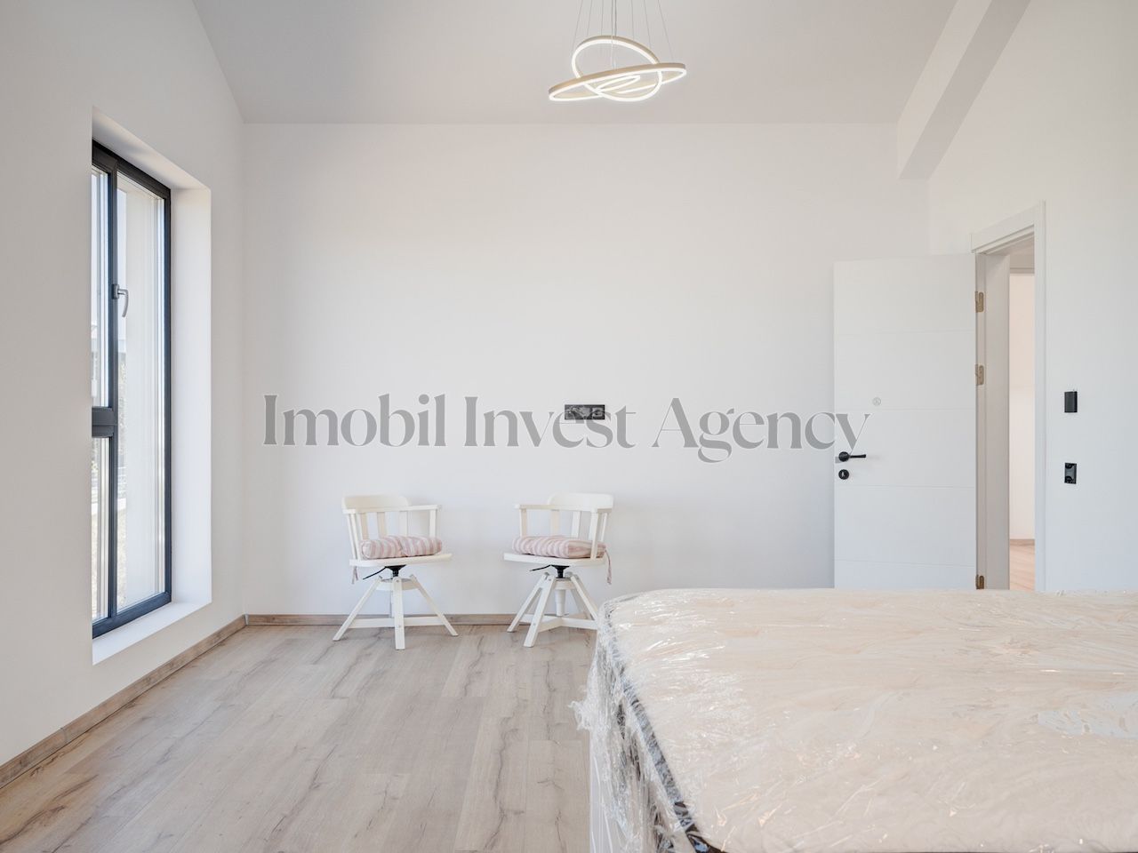 Vila Duplex 5 camere Otopeni - Poză 19